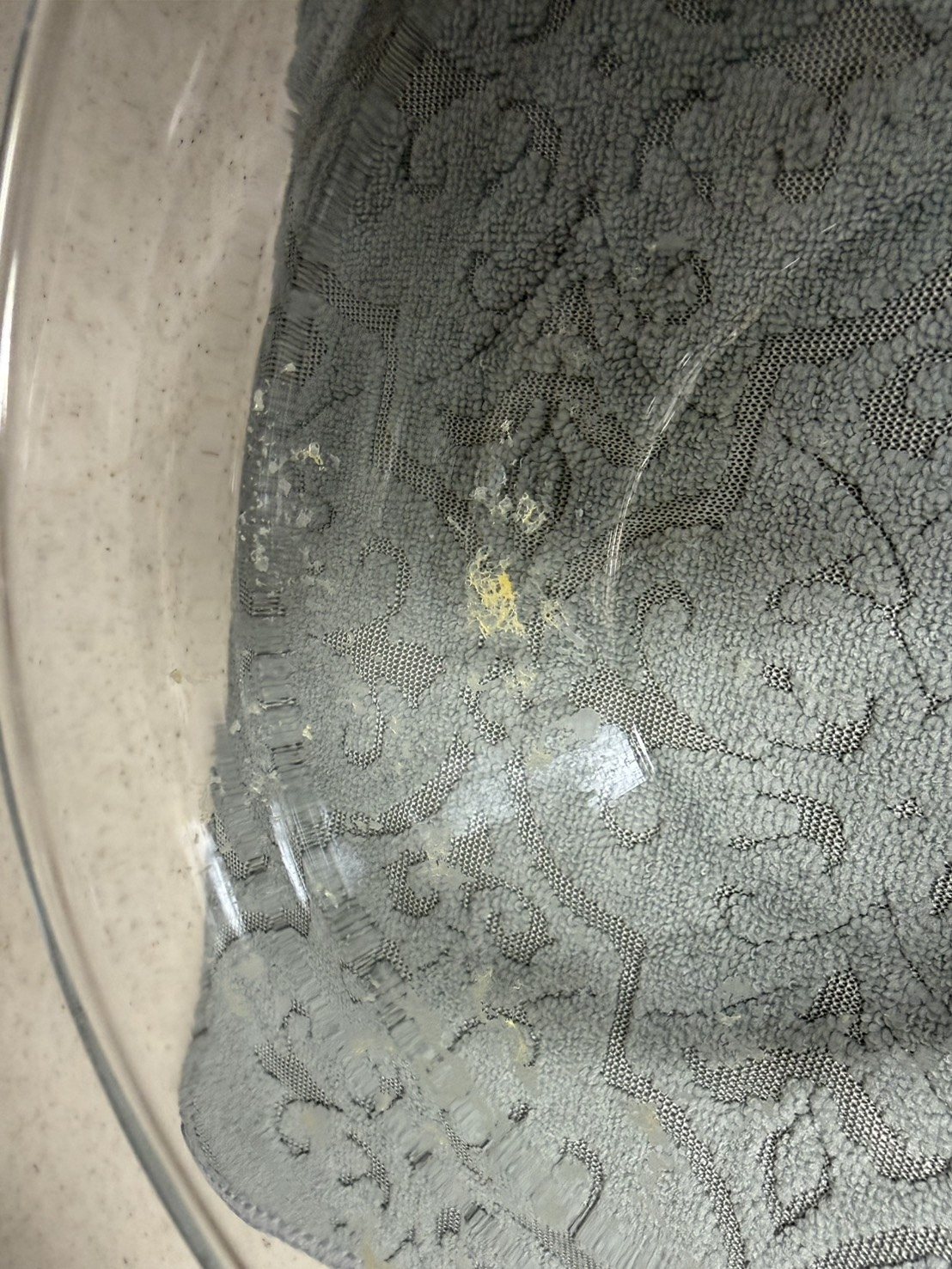 食洗機で洗浄した後に残った卵汚れの拡大